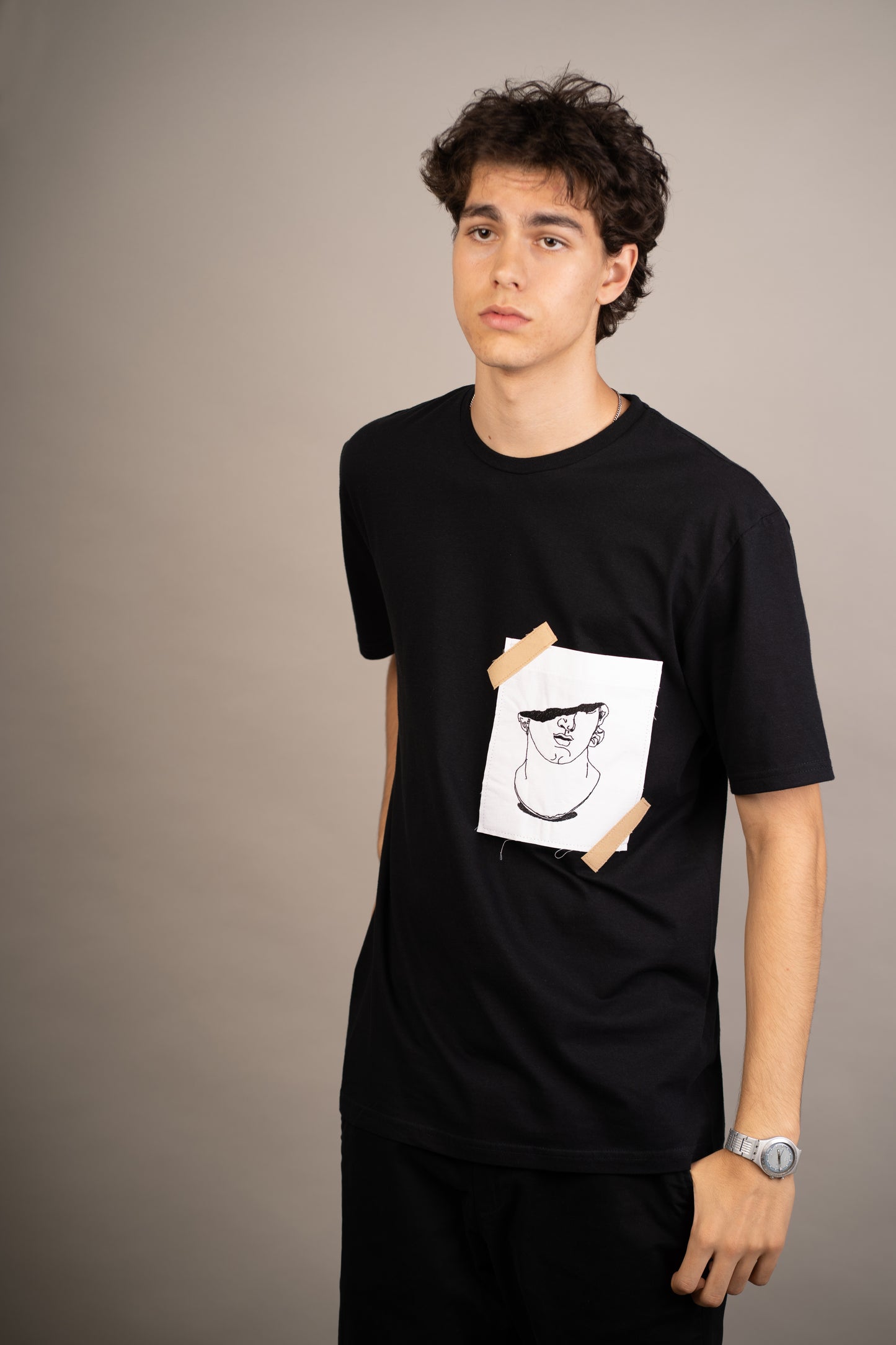 Men's T-shirt with statue on pocket