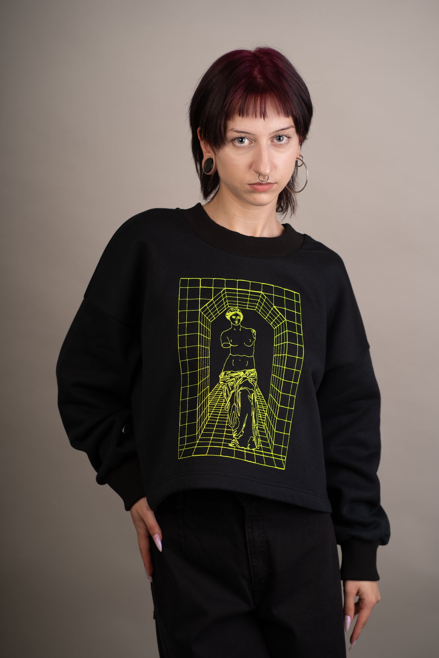 Women's graphic sweatshirt with Aphrodite embroidery