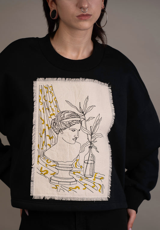 Women's graphic sweatshirt with still life embroidery