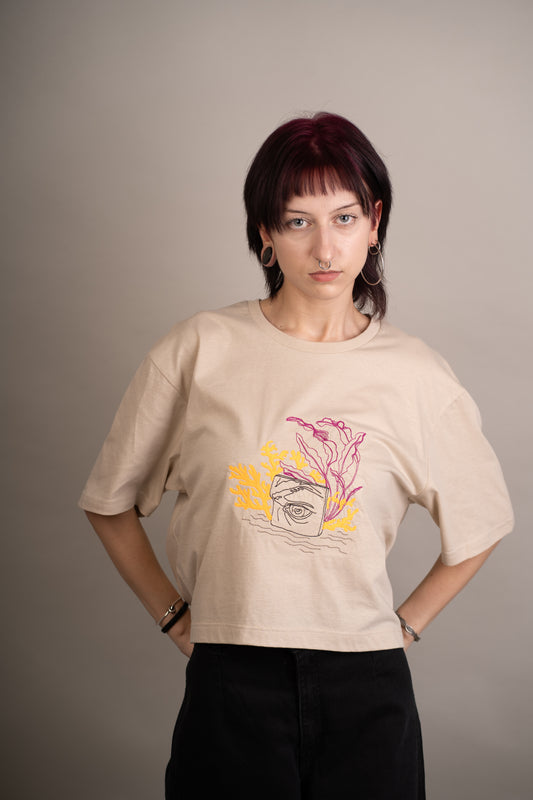 Women's graphic crop top with eye detail