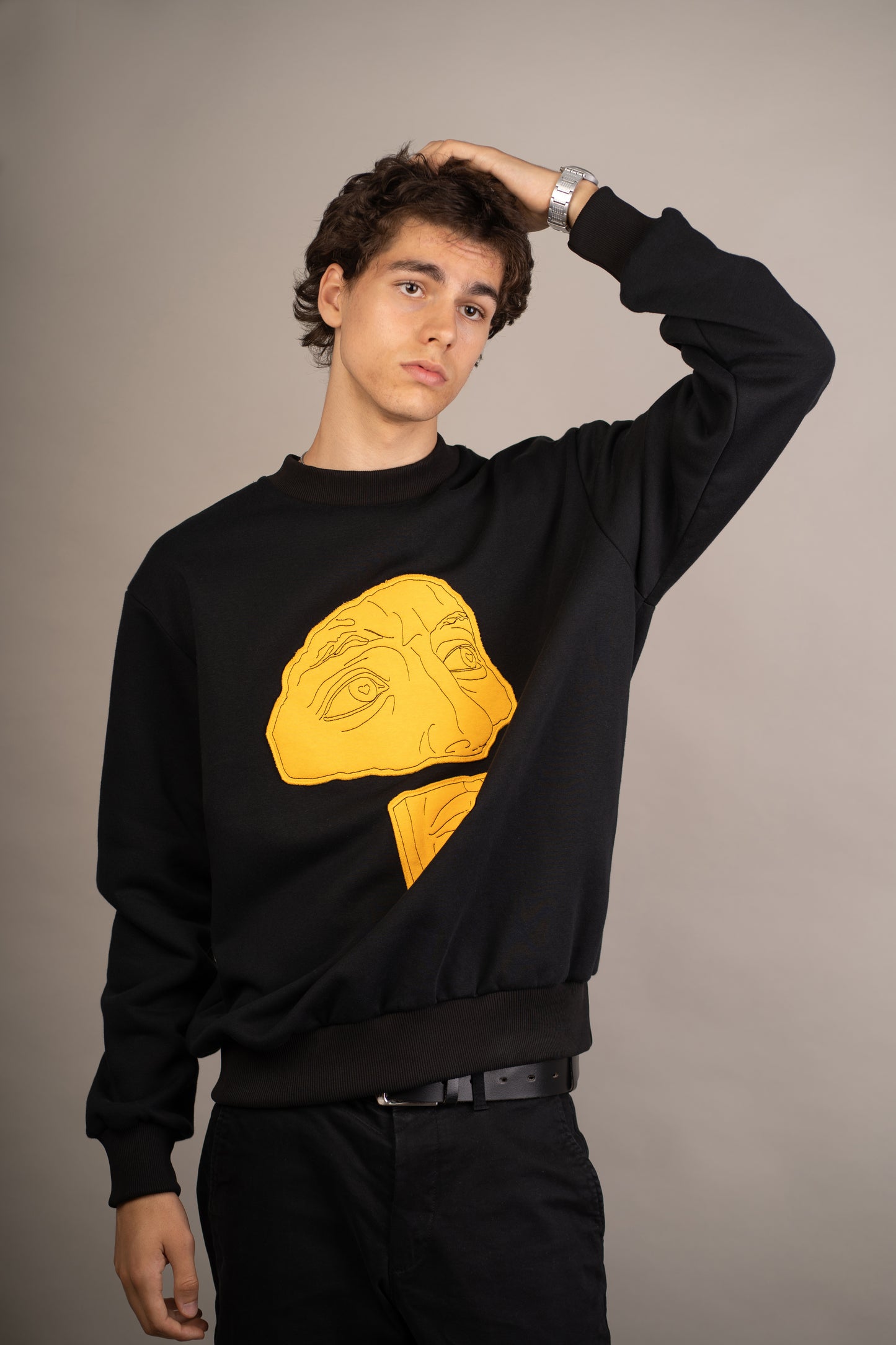 Men's graphic sweatshirt with face detail embroidery