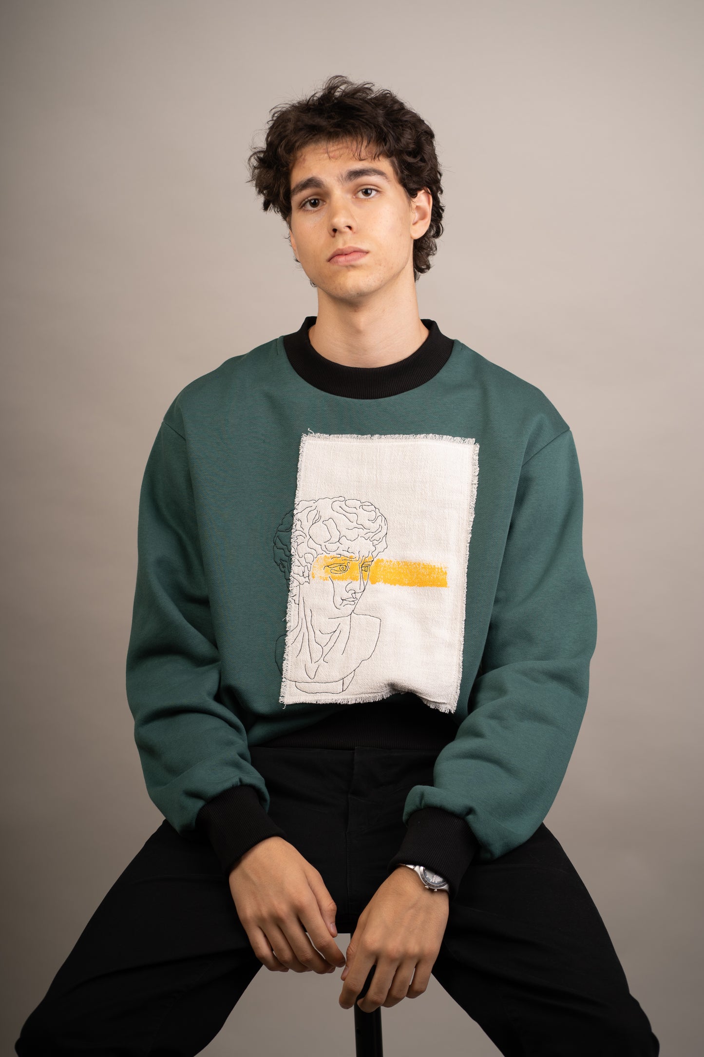 Men's graphic sweatshirt with statue bust embroidery