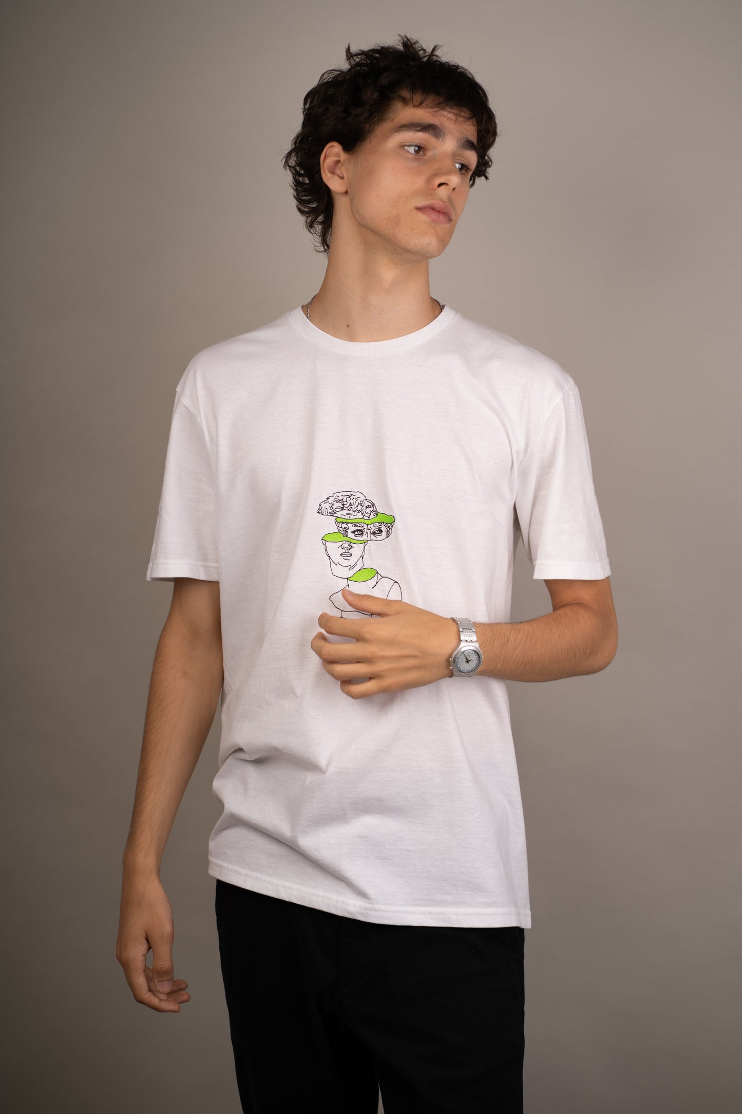 Men's graphic T-shirt with David bust on chest