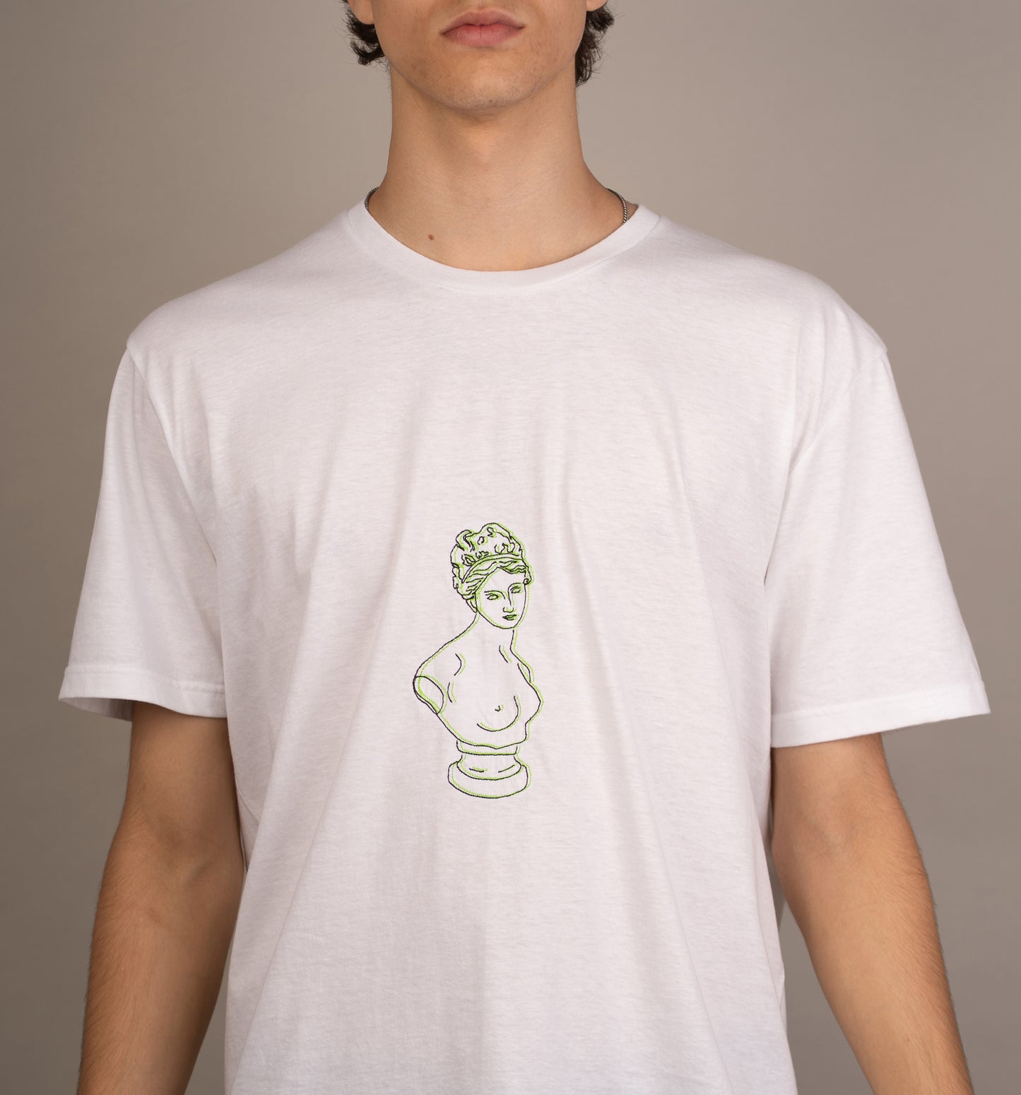 Men's graphic T-shirt with Aphrodite embroidery on chest